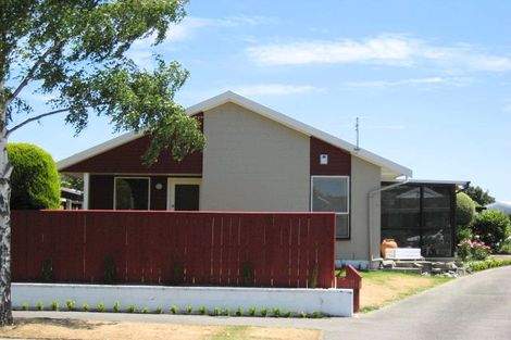 Photo of property in 2/39 Delaware Crescent, Russley, Christchurch, 8042