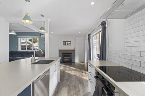 Photo of property in 37 Railway Road, Rangiora, 7400