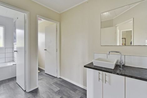 Photo of property in 32 Rangataua Place, Manurewa, Auckland, 2102