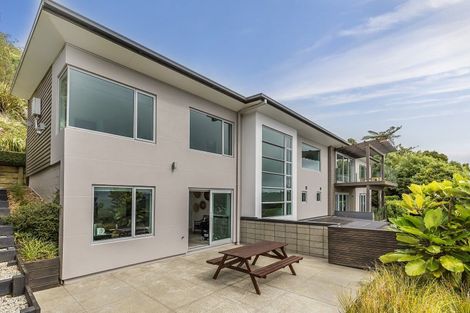 Photo of property in 24 Mewburn Rise, Karori, Wellington, 6012