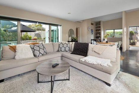 Photo of property in 12 Palm Grove, Waihi Beach, 3611