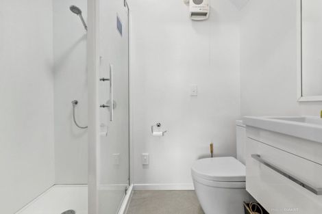 Photo of property in Victoria Villas, 43/35 Pirie Street, Mount Victoria, Wellington, 6011