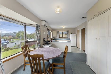 Photo of property in 32 Greenhurst Street, Sockburn, Christchurch, 8042