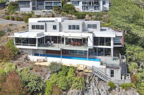 Photo of property in 22 Iles Lane, Cashmere, Christchurch, 8022