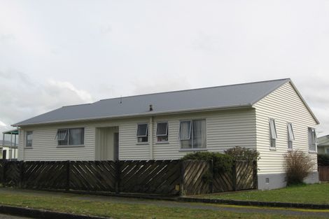 Photo of property in 27 Achilles Street, Stratford, 4332