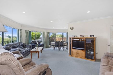 Photo of property in 1 Ryegrass Dell, Welcome Bay, Tauranga, 3112