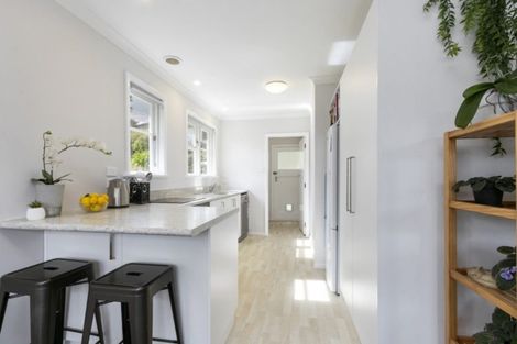 Photo of property in 15 Peel Place, Wainuiomata, Lower Hutt, 5014