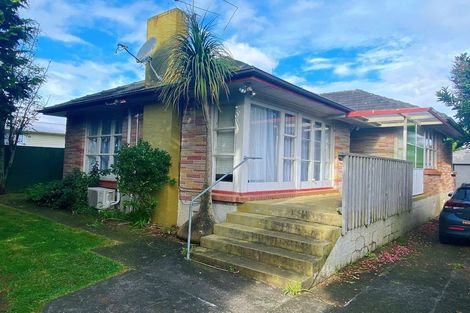 Photo of property in 128 Avondale Road, Avondale, Auckland, 1026