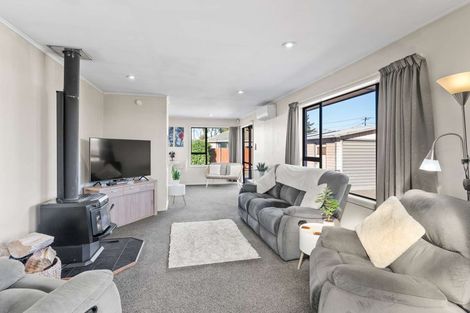 Photo of property in 37 Moffett Street, Islington, Christchurch, 8042