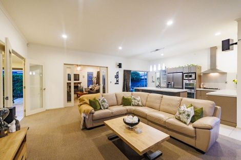 Photo of property in 3 Rodeo Drive, Kelvin Grove, Palmerston North, 4414