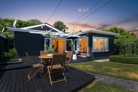 Photo of property in 24 Pembroke Road, Northland, Wellington, 6012