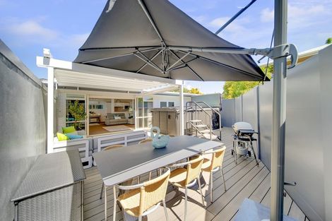 Photo of property in 20 The Anchorage, Sunnyhills, Auckland, 2010