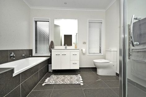 Photo of property in 31 Onekiritea Road, Hobsonville, Auckland, 0616