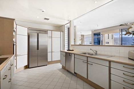 Photo of property in Trieste, 2/346 Oriental Parade, Oriental Bay, Wellington, 6011