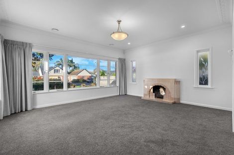 Photo of property in 33 Dalethorpe Avenue, Fairfield, Hamilton, 3214