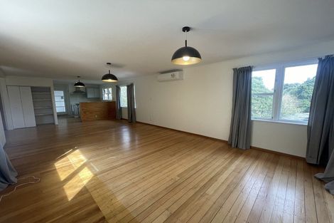 Photo of property in 50 Melrose Road, Island Bay, Wellington, 6023