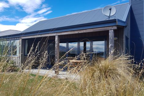 Photo of property in 19 Hamilton Drive, Lake Tekapo, 7999