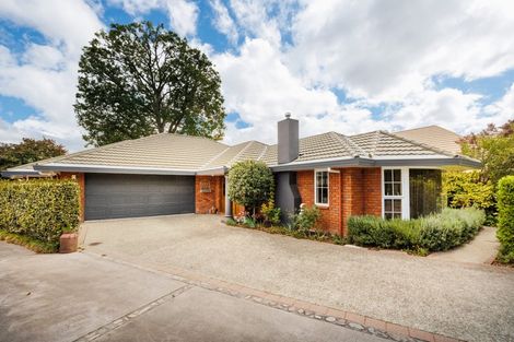 Photo of property in 10 Pastoral Lane, Hokowhitu, Palmerston North, 4410