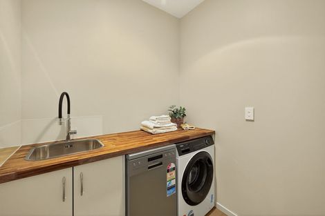 Photo of property in 15 Saint Peters Close, Woolston, Christchurch, 8062