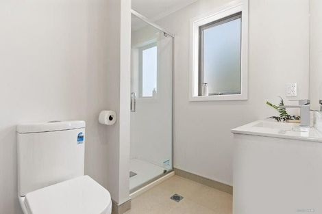 Photo of property in 1/18 Pickering Crescent, Chedworth, Hamilton, 3210