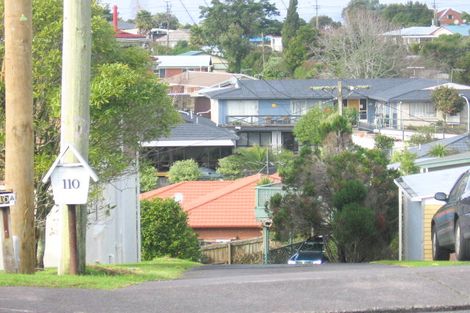 Photo of property in 110 Lincoln Park Avenue, Massey, Auckland, 0614