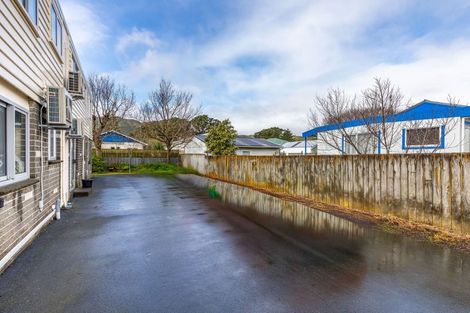Photo of property in 1/19 Pirie Crescent, Moera, Lower Hutt, 5010