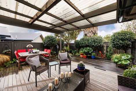 Photo of property in 3 Lourie Way, Fitzherbert, Palmerston North, 4410