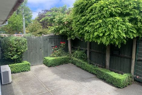 Photo of property in 2/15 Jeffreys Road, Fendalton, Christchurch, 8052