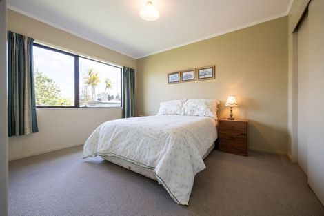 Photo of property in 8 Rimmington Drive, Hamilton Lake, Hamilton, 3204