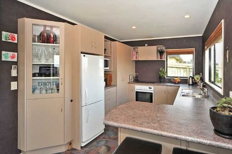 Photo of property in 75 Parnell Heights, Kelvin Grove, Palmerston North, 4414