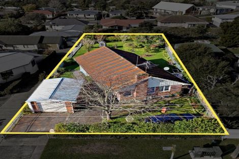 Photo of property in 17 Tramway Road, Beach Haven, Auckland, 0626