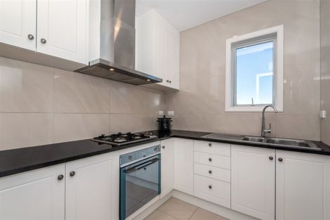 Photo of property in 21a Kenmure Avenue, Forrest Hill, Auckland, 0620