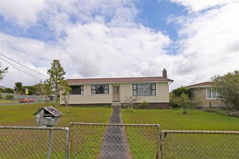 Photo of property in 86 Flanshaw Road, Te Atatu South, Auckland, 0610