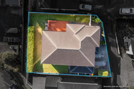 Photo of property in 19a Northcross Drive, Oteha, Auckland, 0632