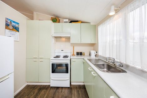 Photo of property in 28 Tiller Close, Kelvin Grove, Palmerston North, 4414