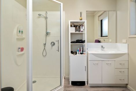 Photo of property in 12 Russell Street, Picton, 7220