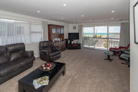 Photo of property in 6a The Esplanade, Westshore, Napier, 4110