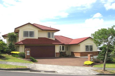 Photo of property in 8 Fulmar Way, Unsworth Heights, Auckland, 0632