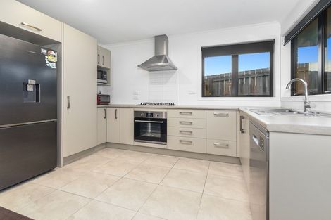 Photo of property in 2/12 Onukutara Place, Huntington, Hamilton, 3281