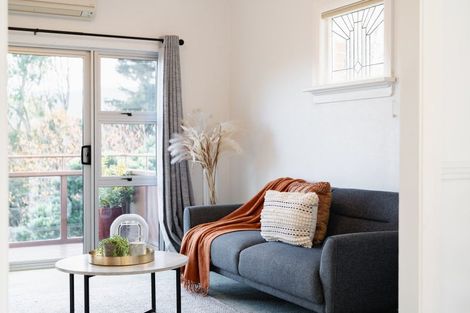 Photo of property in 22 Wharfdale Street, Macandrew Bay, Dunedin, 9014