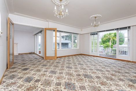 Photo of property in 2 Saratoga Avenue, Herne Bay, Auckland, 1011