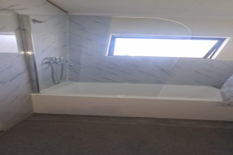 Photo of property in 72 Maplesden Drive, Clendon Park, Auckland, 2103