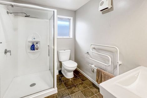 Photo of property in 9 Field Terrace, Upper Riccarton, Christchurch, 8041