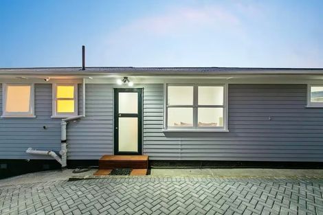 Photo of property in 82b Vodanovich Road, Te Atatu South, Auckland, 0610
