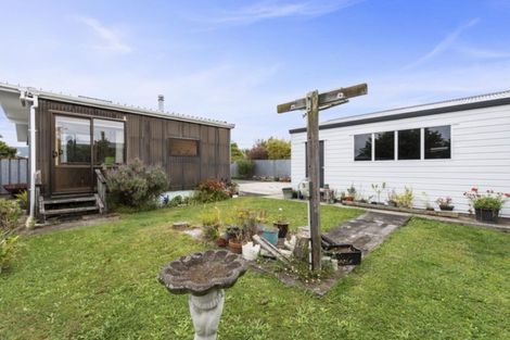 Photo of property in 137 Bartholomew Road, Levin, 5510