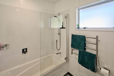 Photo of property in 147 Tirohanga Road, Tirohanga, Lower Hutt, 5010