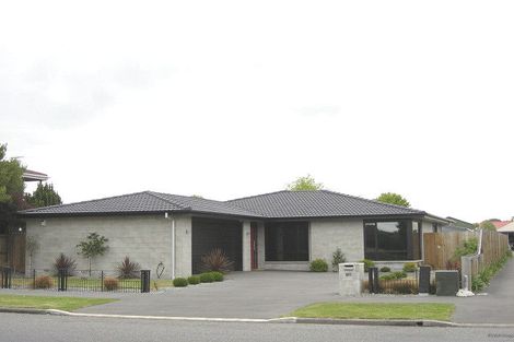 Photo of property in 189 Queenspark Drive, Parklands, Christchurch, 8083