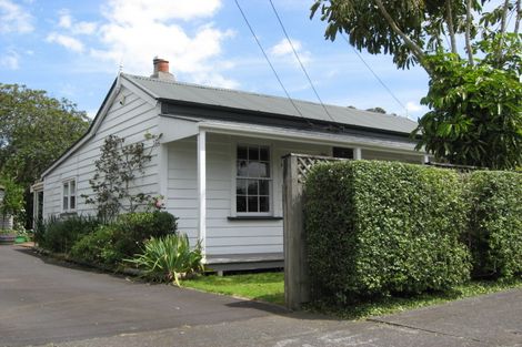 Photo of property in 43 Church Road, Mangere Bridge, Auckland, 2022