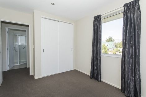 Photo of property in 32 Hunter Crescent, Wanaka, 9305