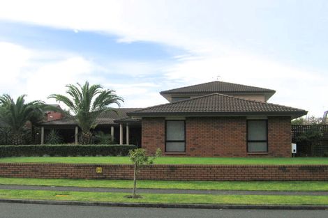Photo of property in 9 Burn-murdoch Street, St Andrews, Hamilton, 3200